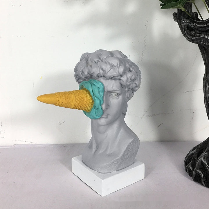 Ice Cream Hit Sculpture Decoration
