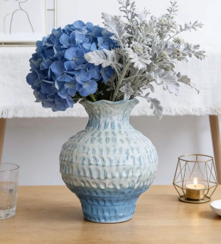 Retro Ceramic Vases Are Perfect For Hydroponic Flowers