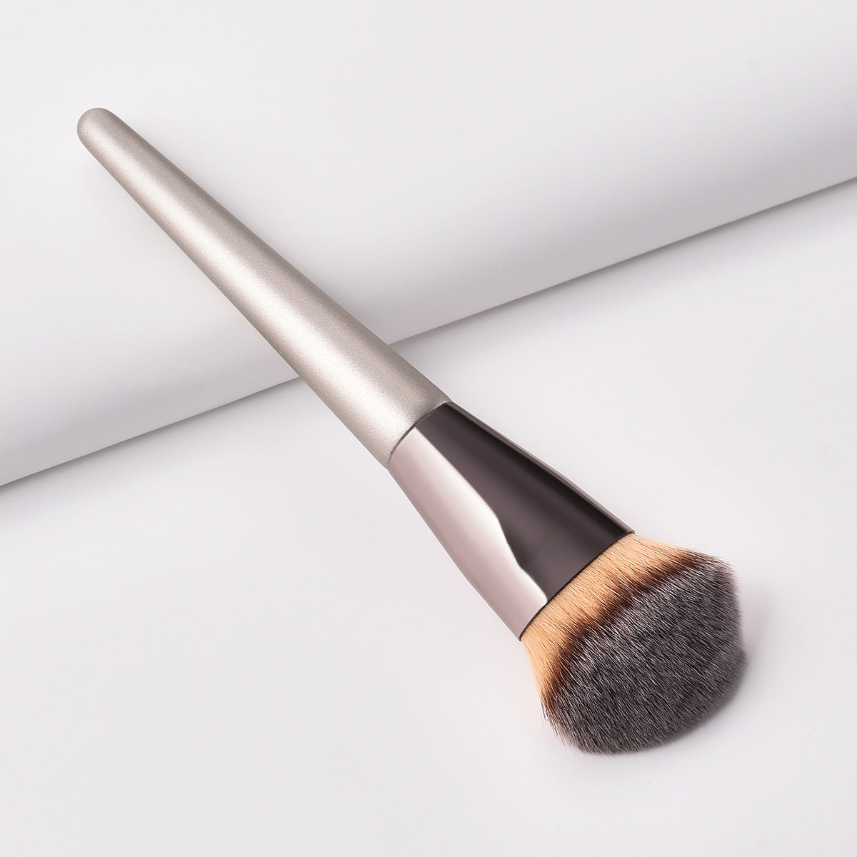 Champagne Gold Powder Foundation Makeup Brush