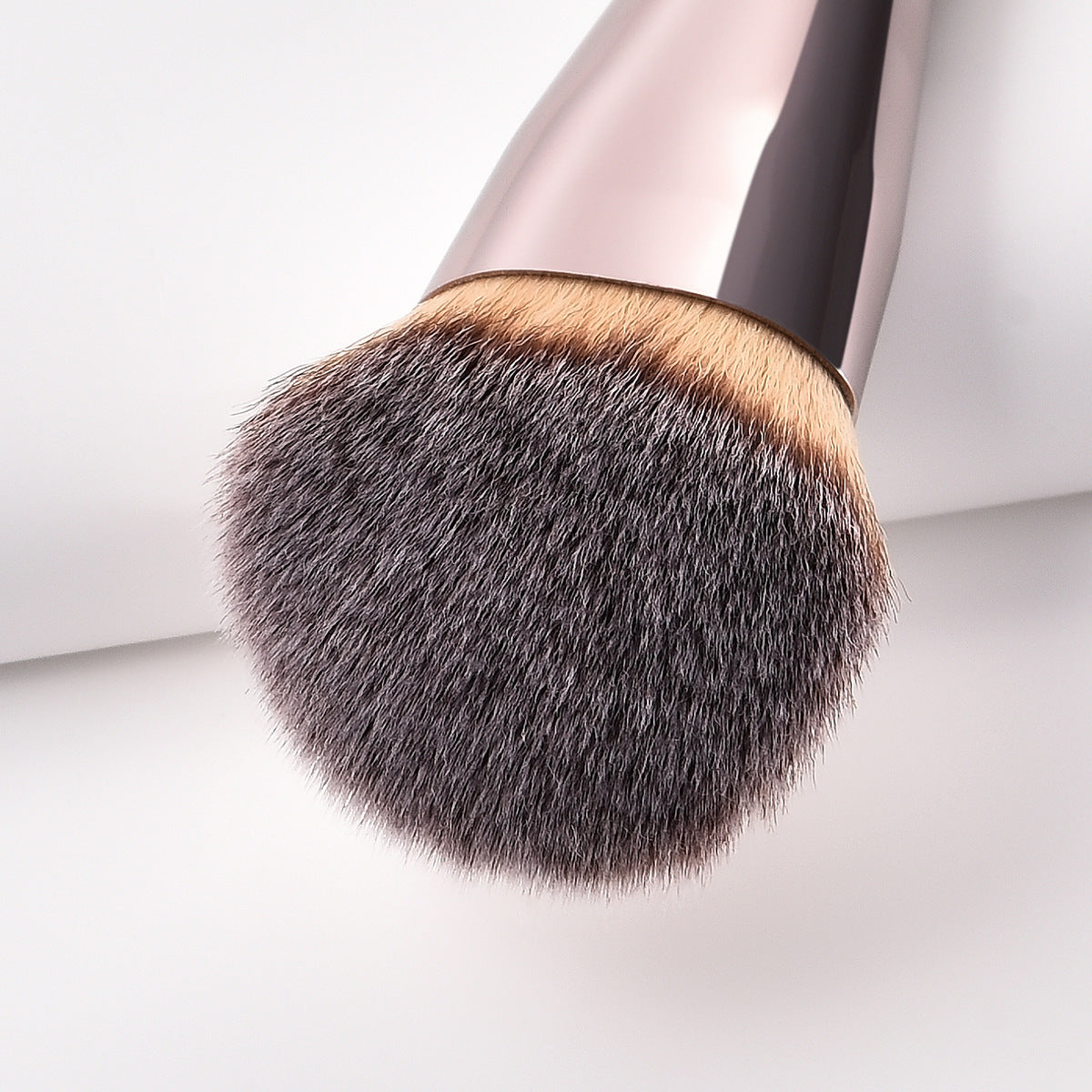 Champagne Gold Powder Foundation Makeup Brush