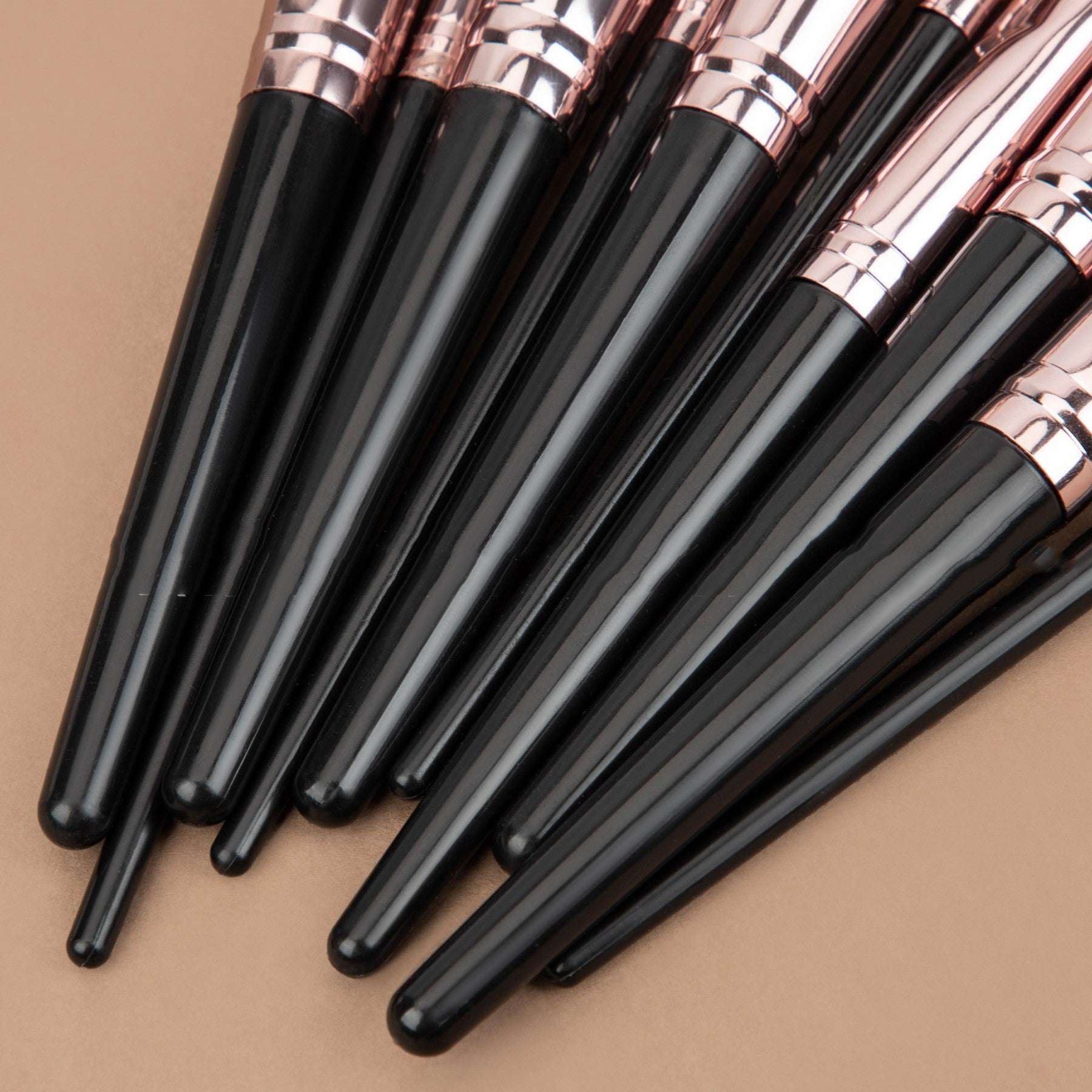 Black Makeup Brush Set For Foundation And Eyeshadow